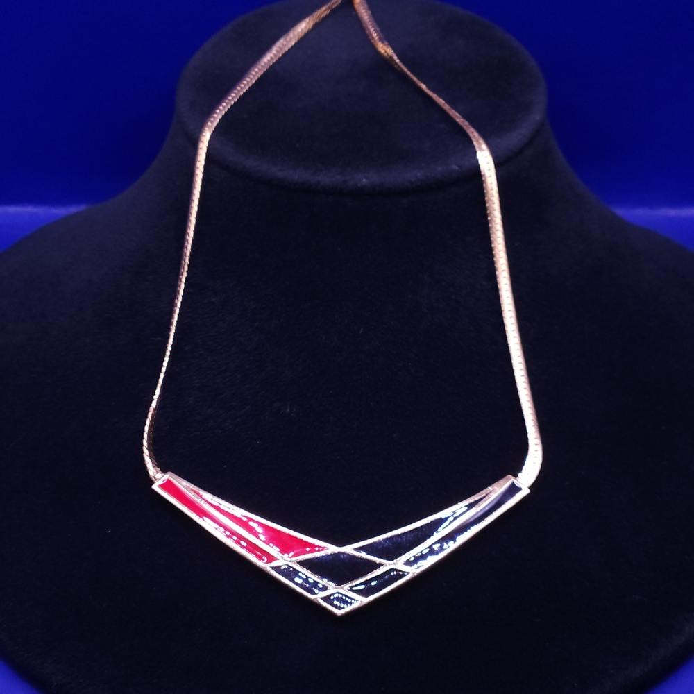 Avon Gold-Tone V Pendant Necklace with Red and Black Enamel